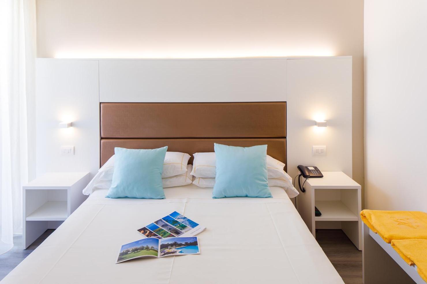 Una Imperial Beach Hotel 3*