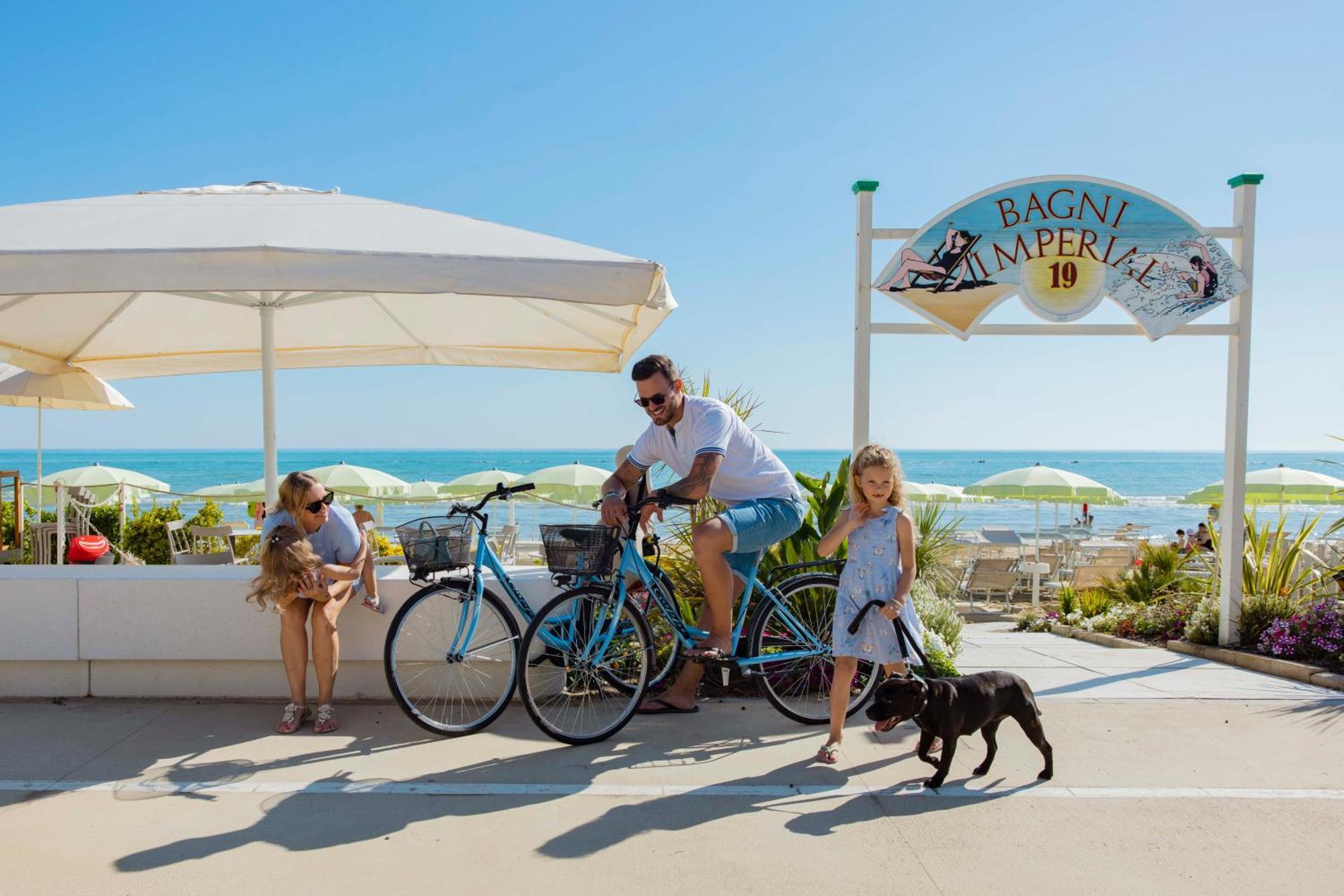 Una Imperial Beach 3*